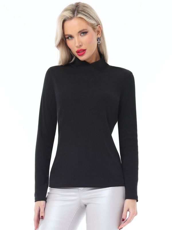 473923 DStrend Turtleneck